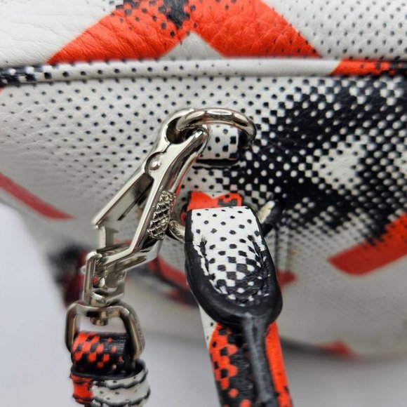 Prada Vitello Daino Eye Inside 2 Way Medium Bag - Picture 4 of 12